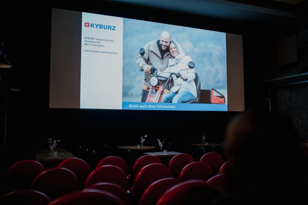 Werbung in neuen KINO Freienstein